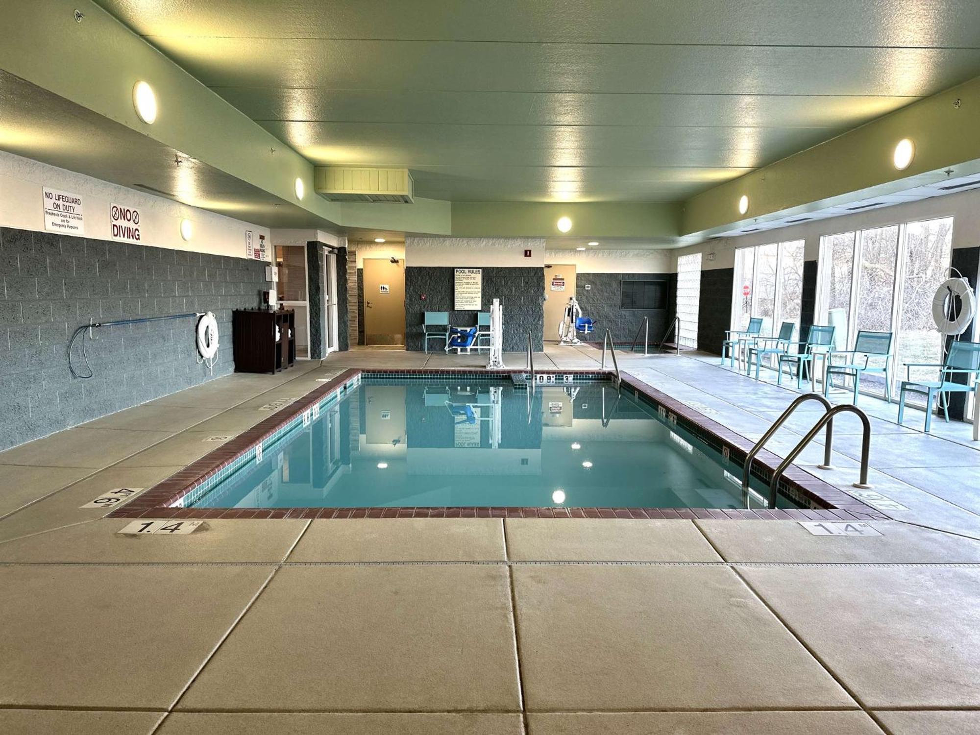 Best Western Watertown Extérieur photo