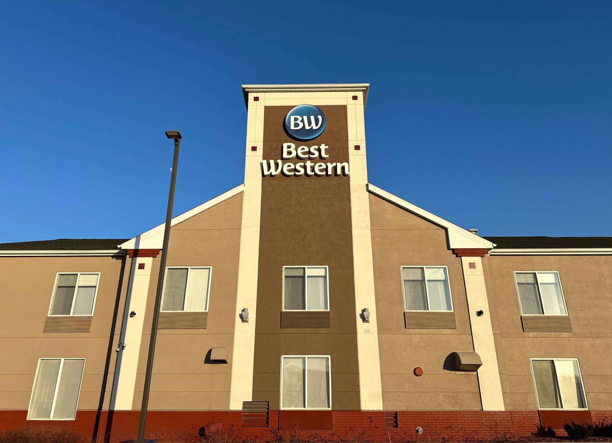 Best Western Watertown Extérieur photo