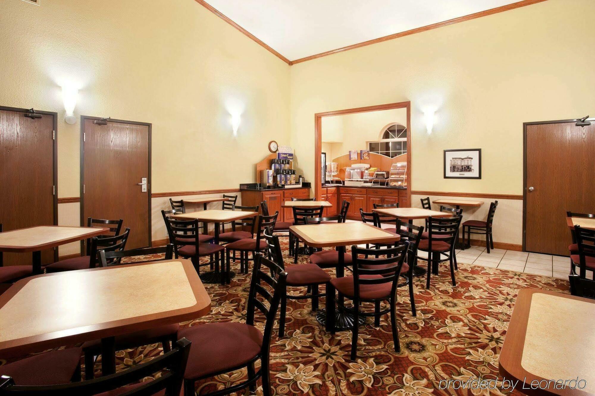 Best Western Watertown Extérieur photo